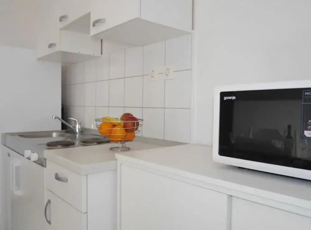 Dugi Rat Seaside Apartments
