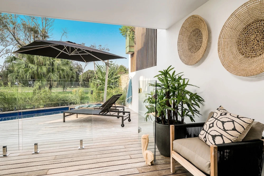 Your Luxury Escape - Ground Luxury