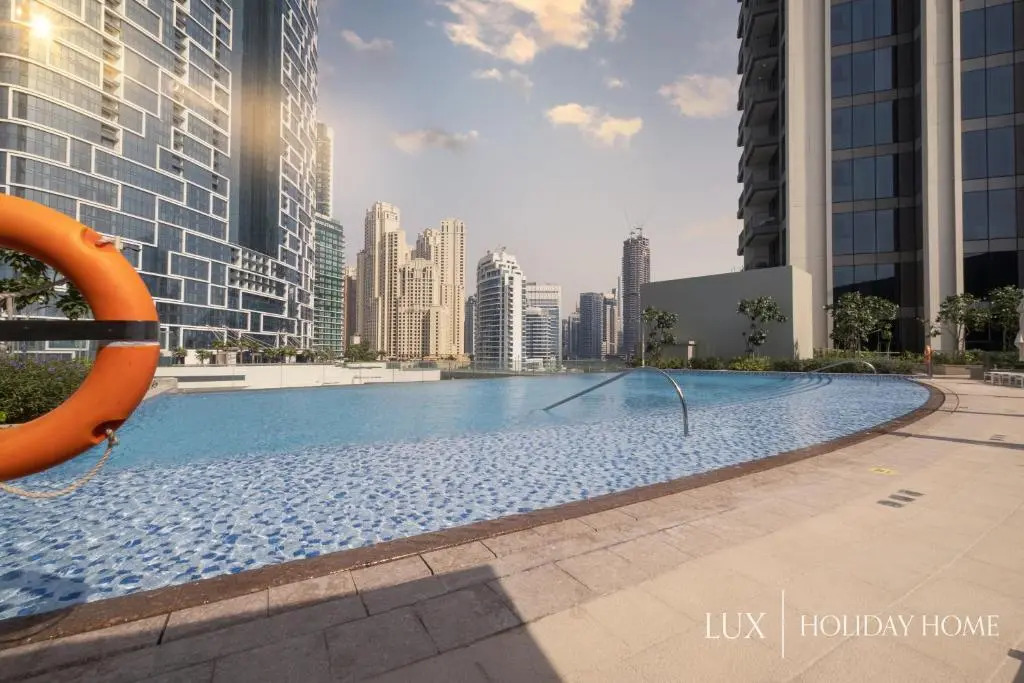 LUX 52 42 Deluxe Island view suite