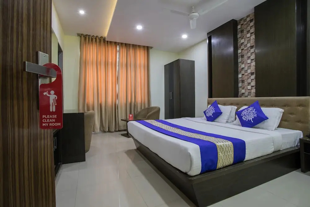 OYO 1546 The Sensation Hotel