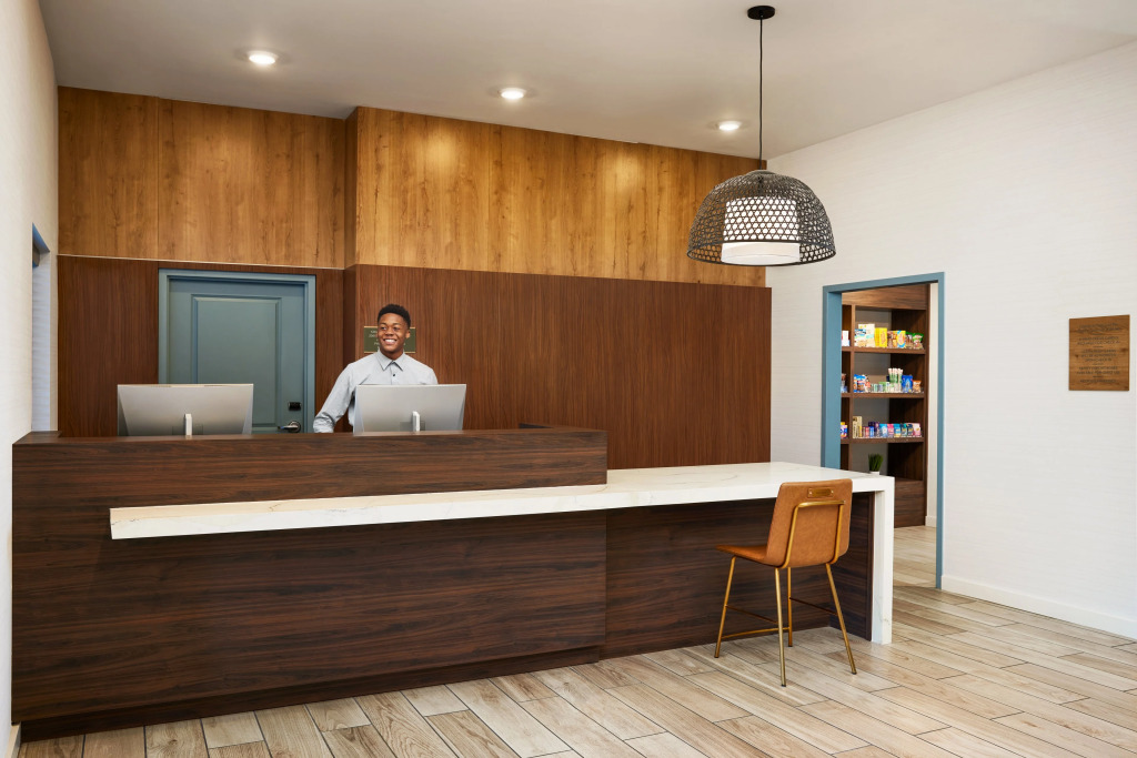 Staybridge Suites - Auburn - University Area by IHG