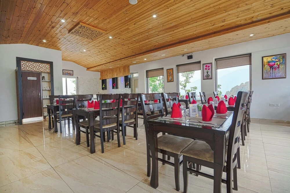 Aliza Inn And Suites By SRS Hotels