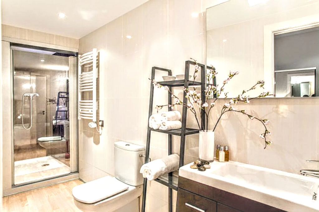 La Rambla spacious 3BR monthly rental - Parsifal