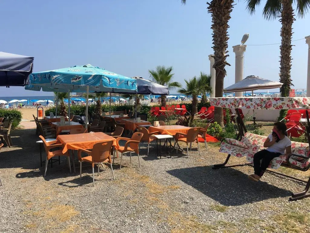 Peri Hotel
