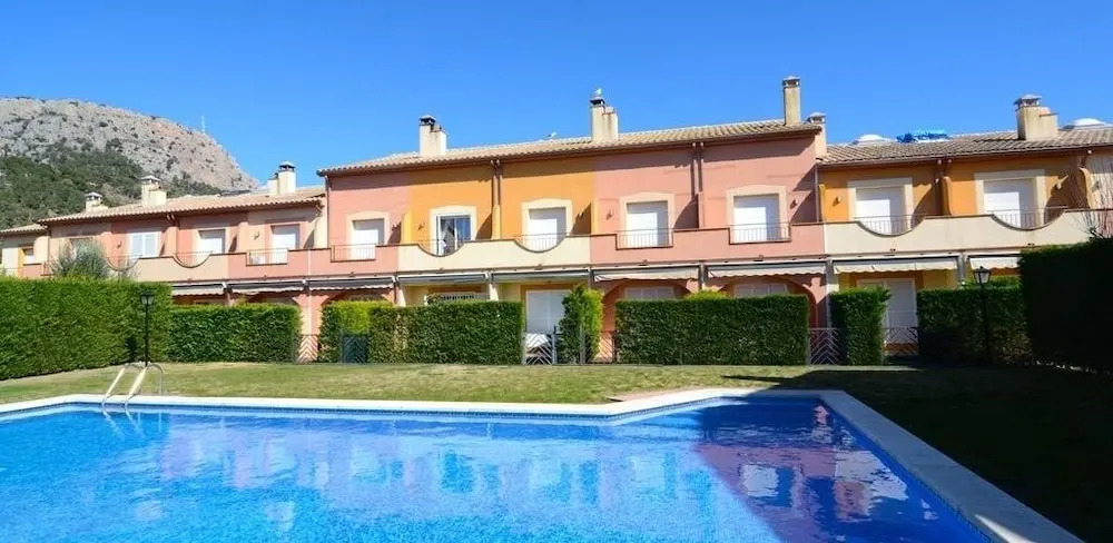 Casa con terraza cerca de las Islas Medas