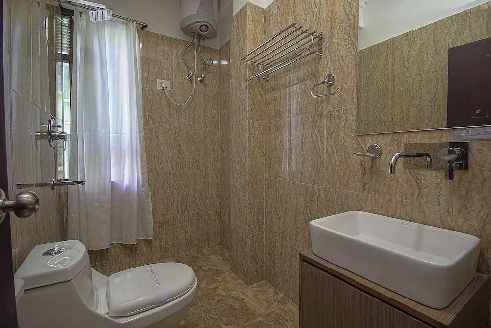 OYO 24798 Kiwi Hotel Yavachi