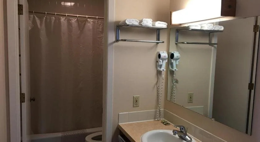 Meadowlark Inn Bridgeport