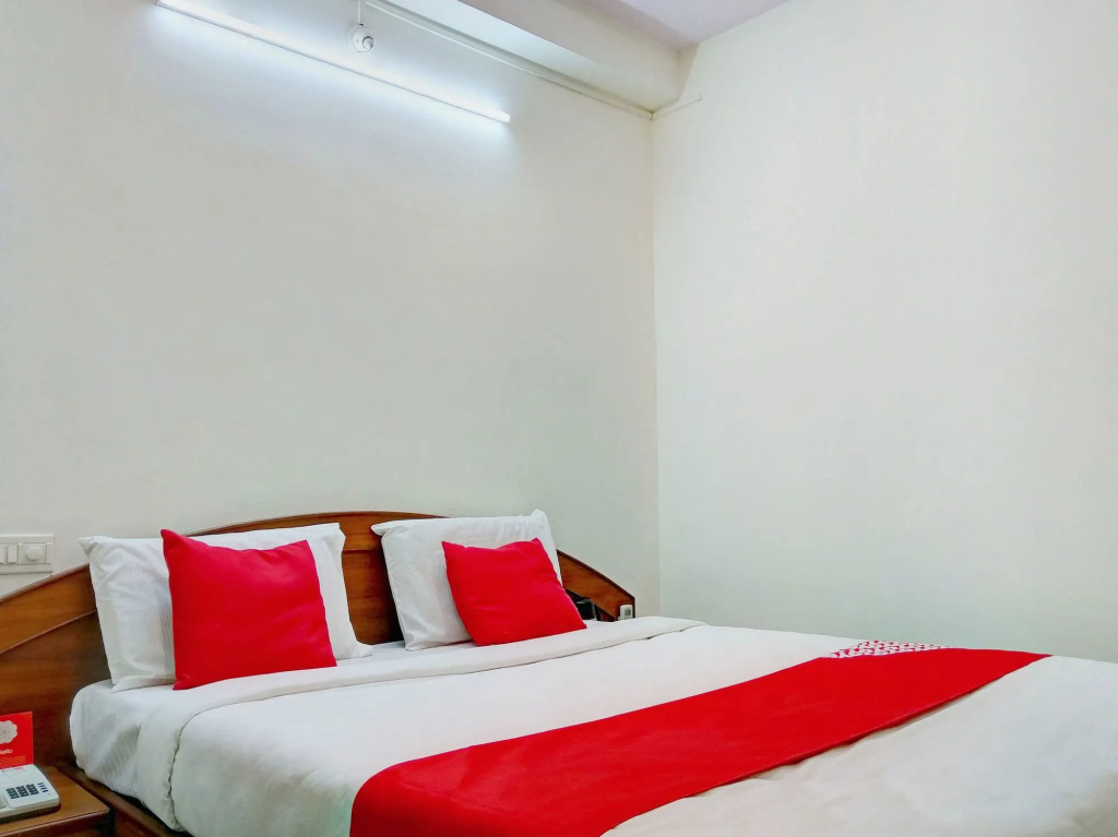 Hotel Champion Inn near Yeswantpur Junction Railway Station