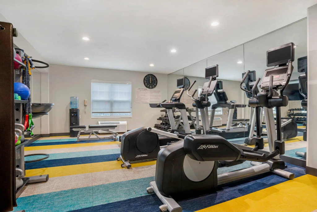 MainStay Suites