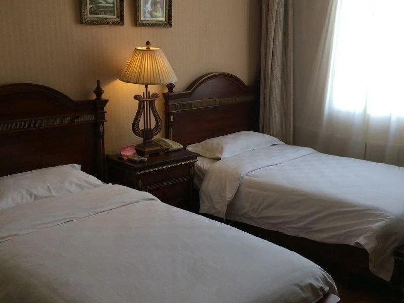 Tianjin Xiangjiang Holiday Hotel