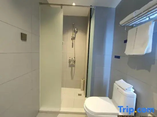Super 8 Collection Hotel (Hefei Guogou Plaza Annongda Subway Station)
