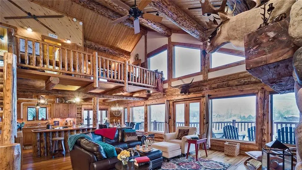 Mountain High Chalet