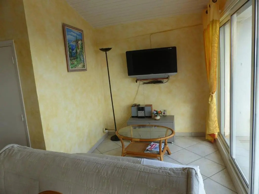Appartement Le Lavandou, 2 pièces, 4 personnes - FR-1-308-47