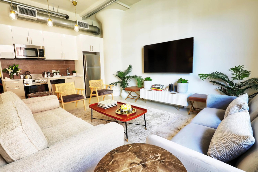 Old Hollywood Luxury And Style Meets Smart Home Tech in Downtown LA