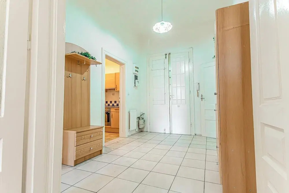 Modern Stay in the Heart of the City