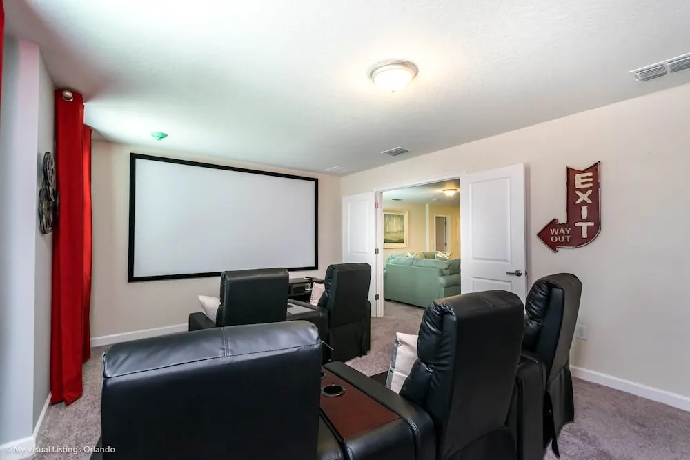 Luxury Lake View 8 BR Villa With Games Room 2965fs