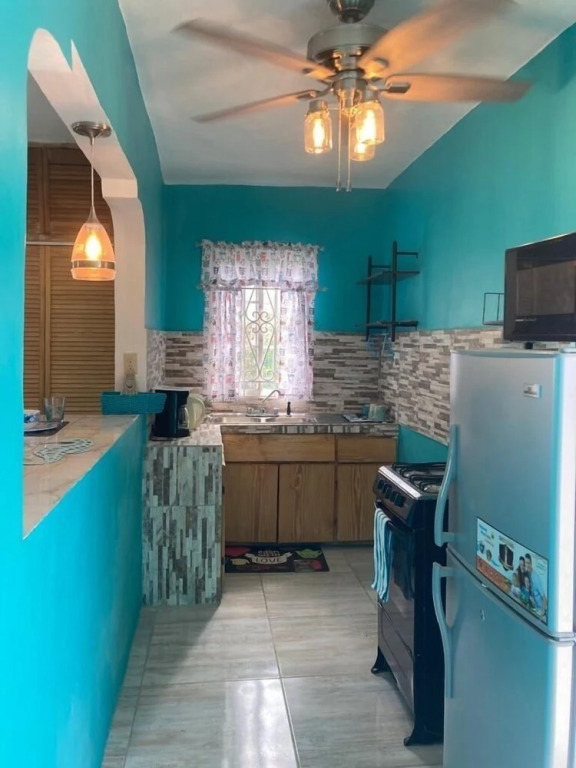 Yanceylargo Estate - Newly Renovated 3 Br Villa W Gorgeous Mountain Views 3 Bedroom Villa by RedAwning