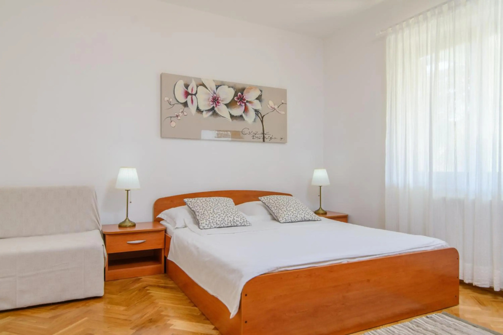 Family-friendly apartments with swimming pool Okrug Gornji, Ciovo - 18827