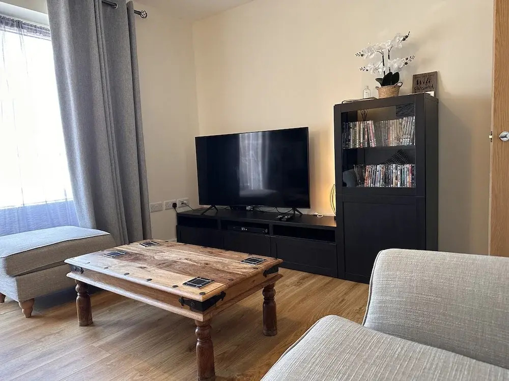 Apartment 3