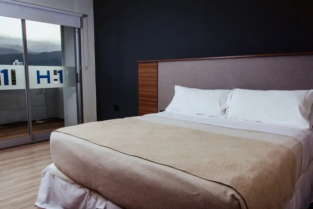 H1 Apartments Hotel