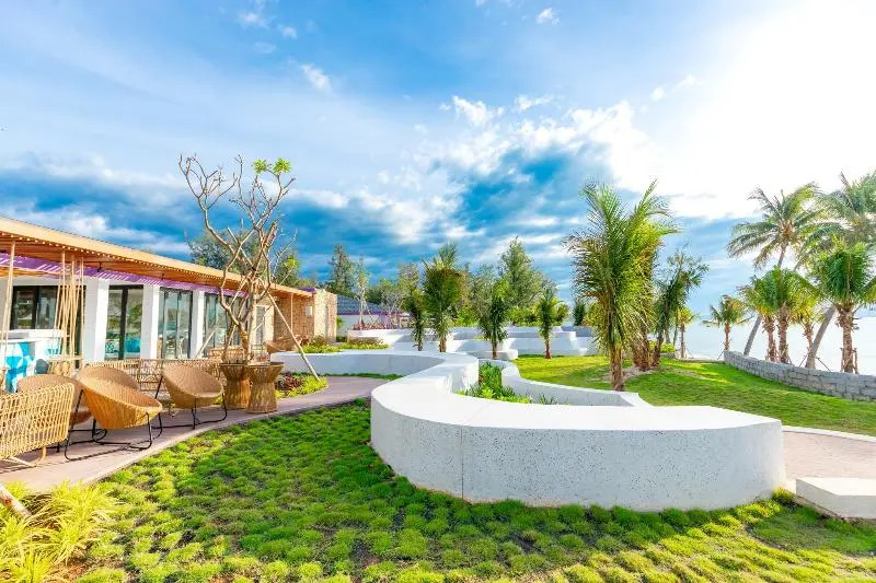 TTC Van Phong Bay Resort - Himalaya Sauna & Steam Retreat Included