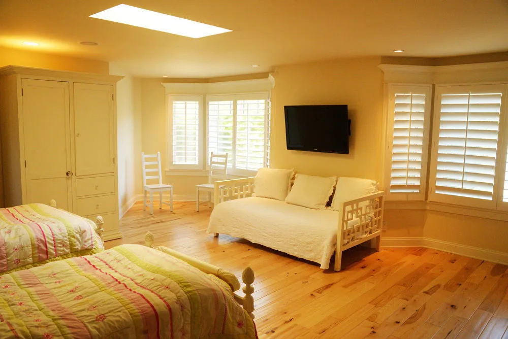 Luxurious French Style Oceanside Malibu House