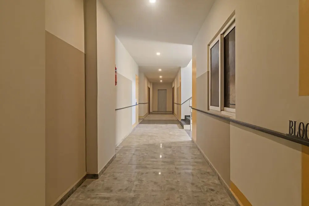 Smart Stay by Isthara Vega. Kondapur