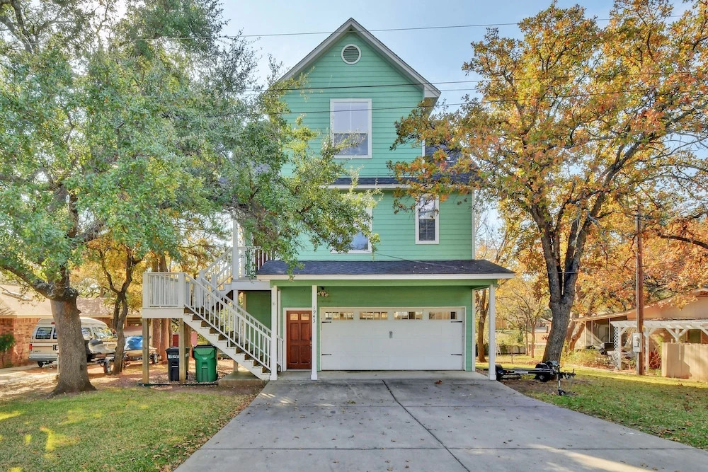 1943 Glencove Dr Home 4 Bedrooms 3 Bathrooms Home