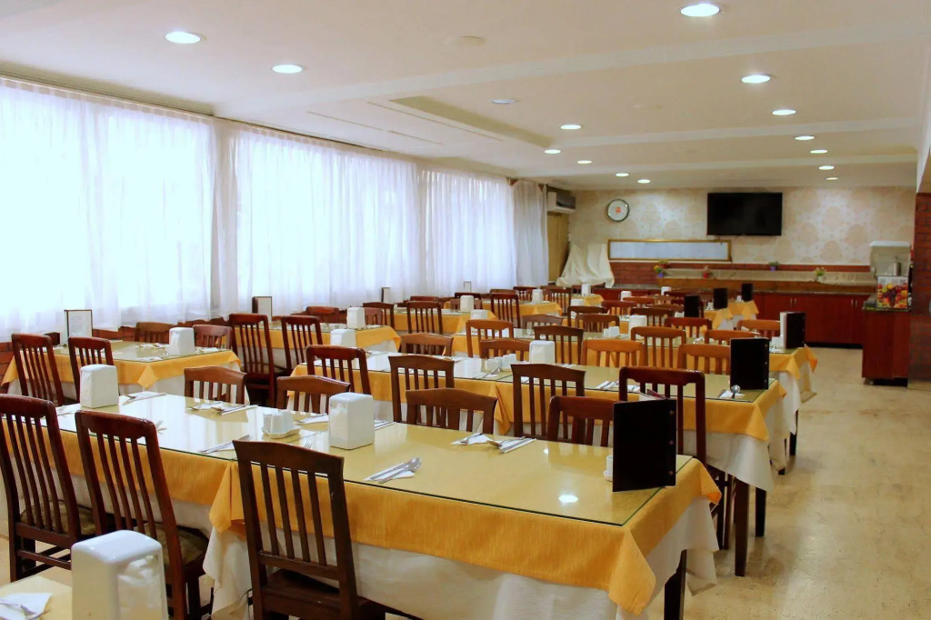Hotel Buyuk Paris