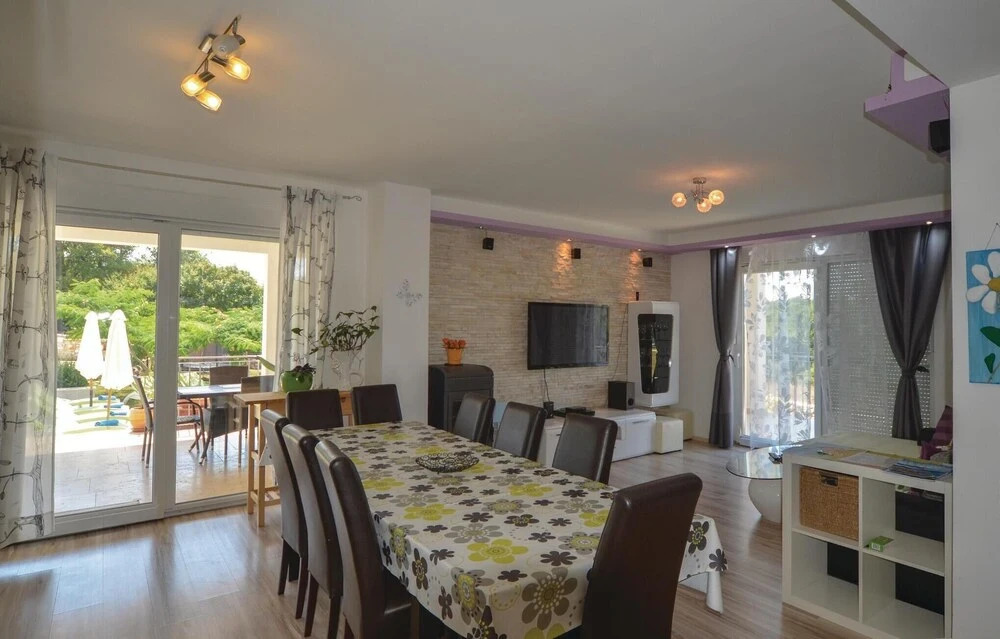 Nice Home In Kanfanar