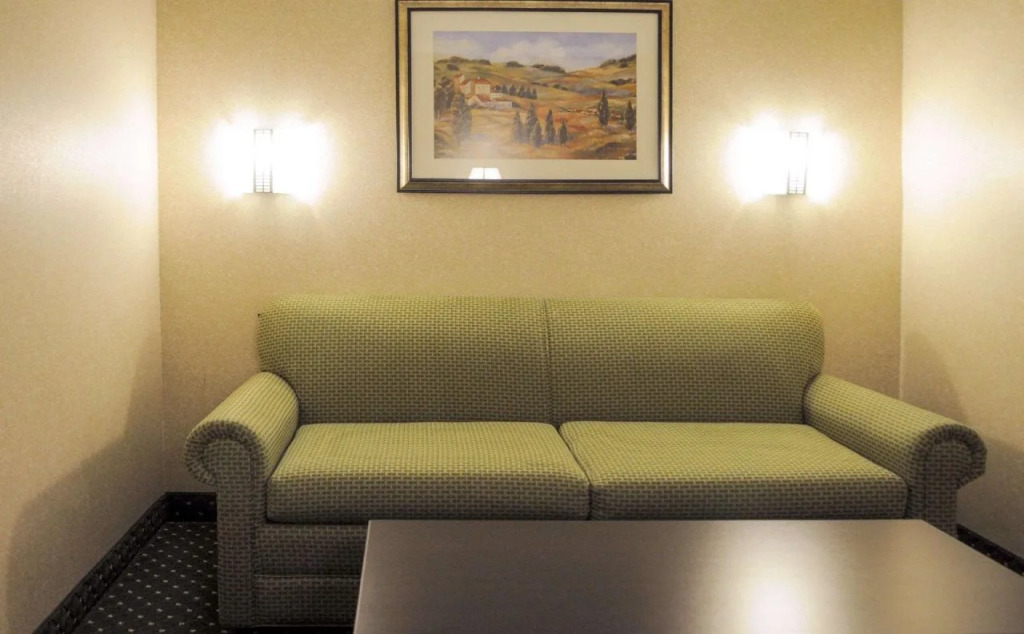 Comfort Inn & Suites Alameda at Albuquerque Balloon Fiesta Park