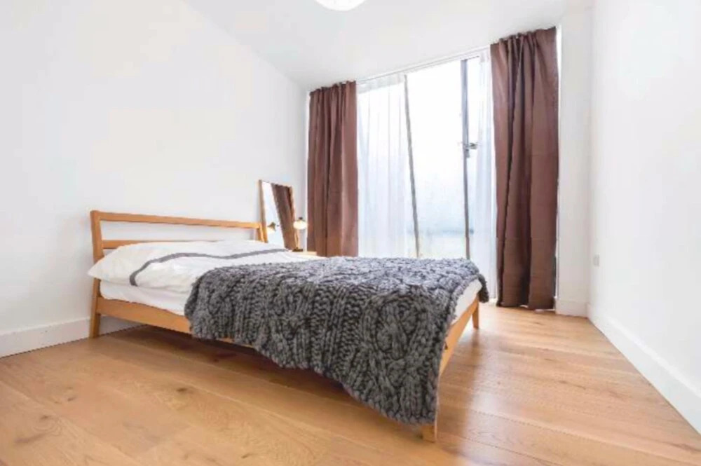 3 Bedroom Warehouse-style Apartment in Balham