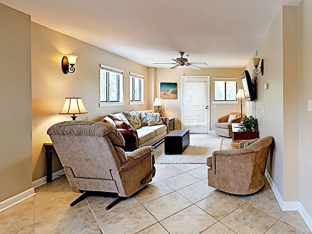 663 Hilton Head Island - 3 Br Condo