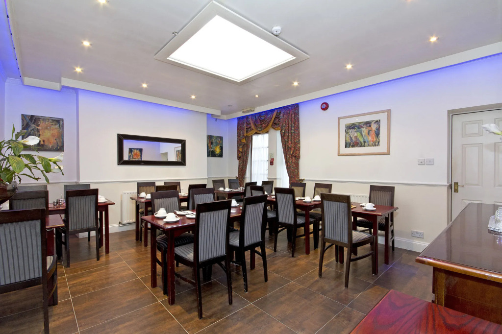 KingswayPark Hotel at Park Avenue