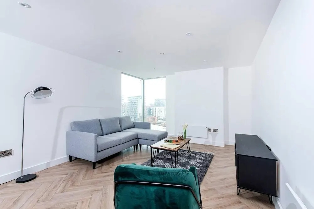 Gorgeous 3BR Apartment in the heart of Manchester