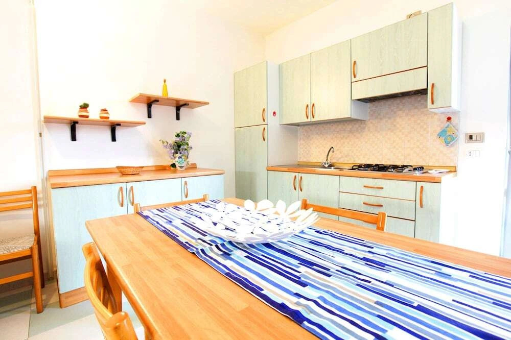 2 Bedroom Marittima villa - Sleeps 6 - RNU 82439