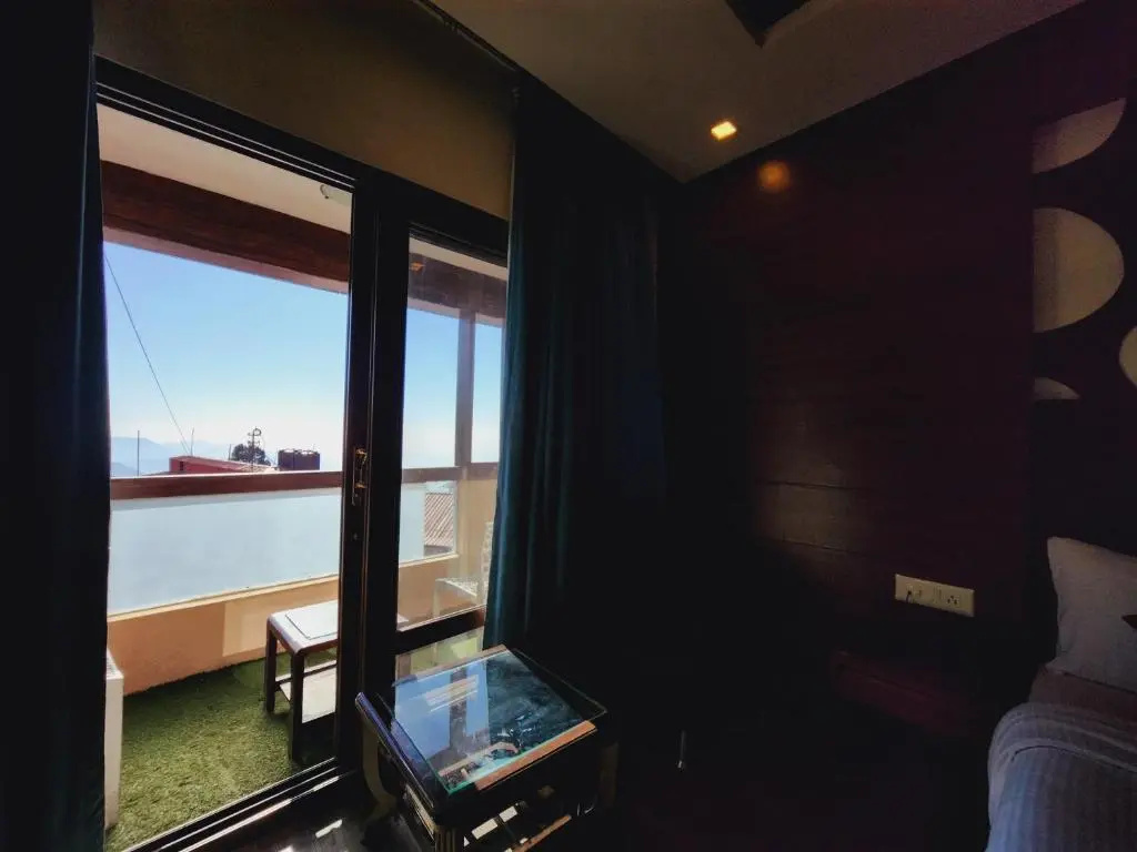 Hotel Himshri Mussoorie by Travellers Den