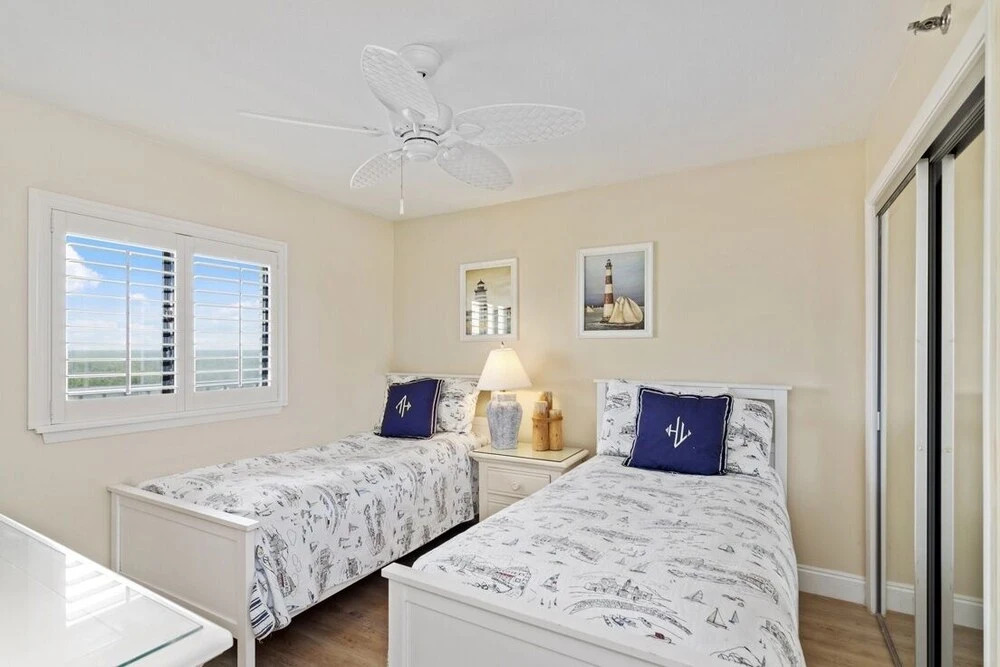 One Seagrove Place Unit 1407 2 Bedroom Condo by Redawning