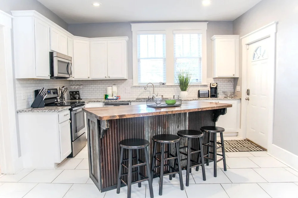 Chic East Nashville Bungalow 5 Min from Downtown!
