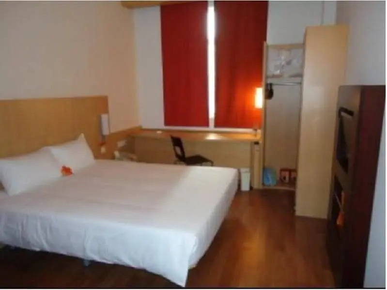Dragon Hotel 168 Huadu North Railway Station Branch