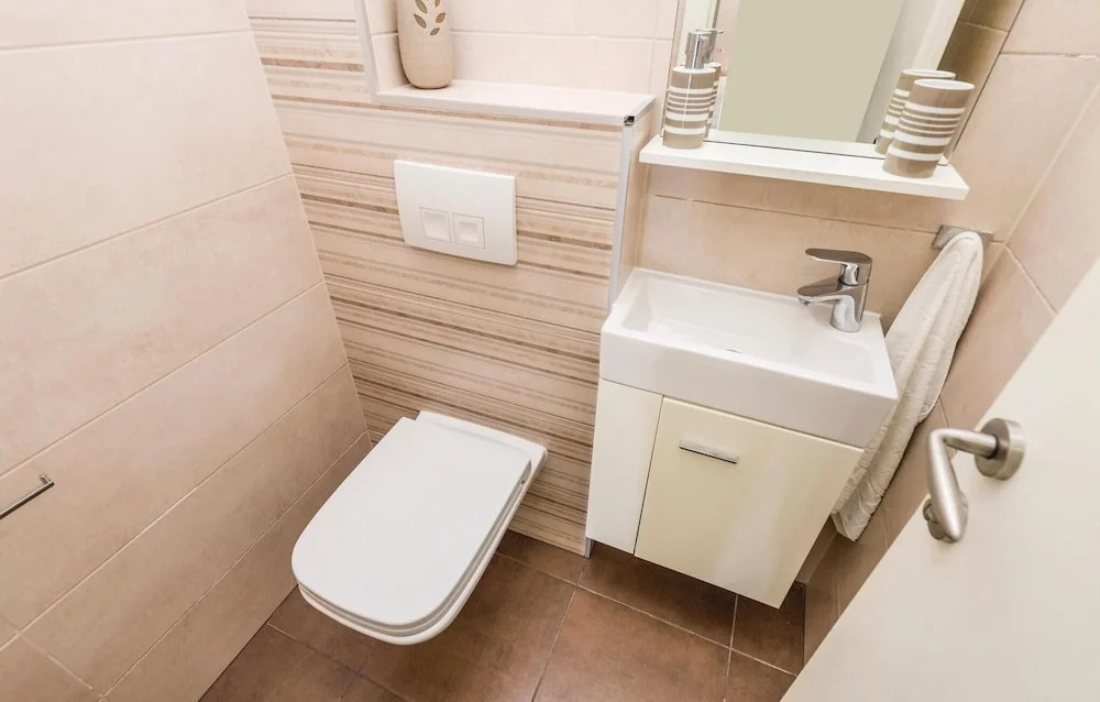 Awesome Home in Barbat with Hot Tub, WiFi, 4 Bedrooms
