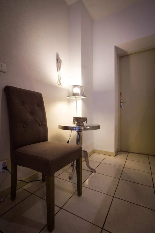Spacious T3 of 150m2 - Place des Quinconces
