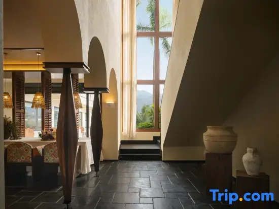 Zhumo Chunshan Resort Hotel (Jinghong, Xishuangbanna)