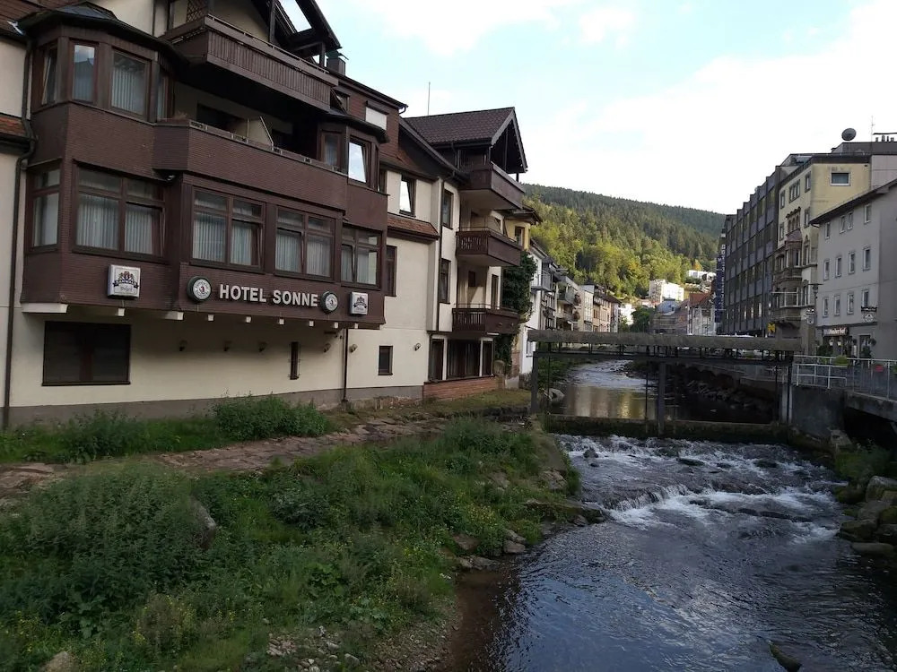 Hotel - Restaurant Sonne