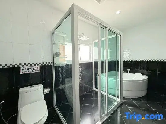 Buddy pool villa