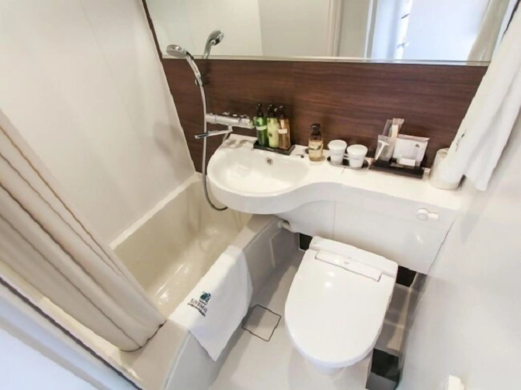 HOTEL LiVEMAX Umeda WEST