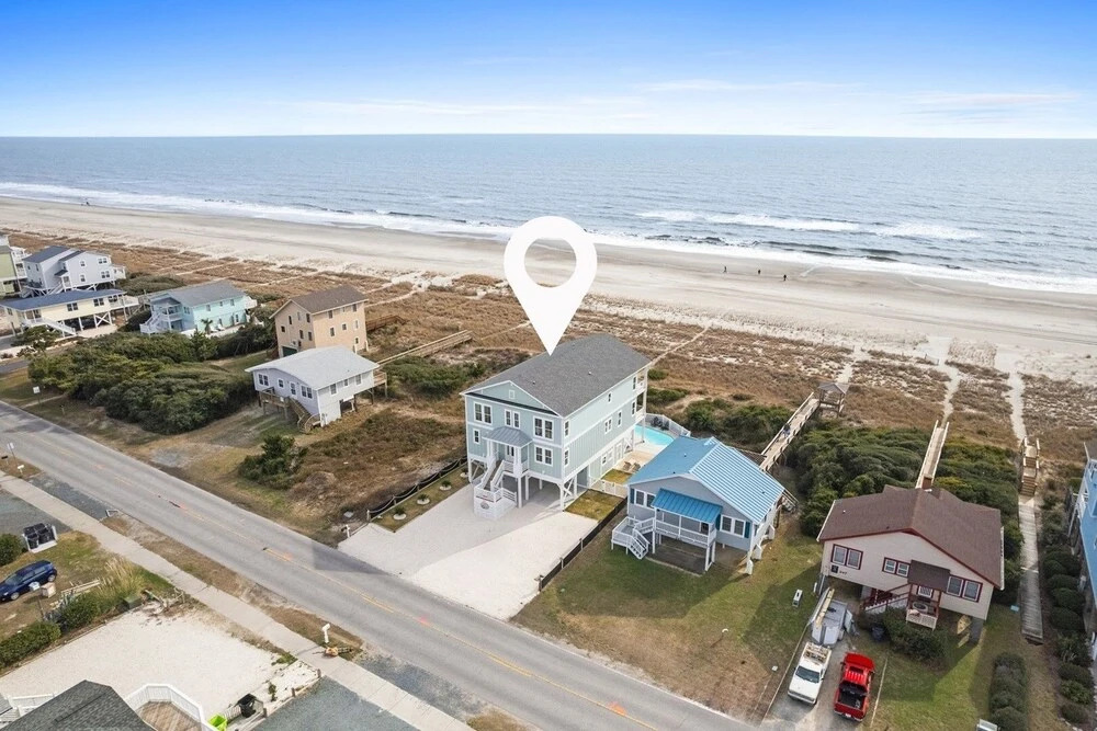 Fish-n-chips By The Sea 6 Bedroom Home by RedAwning