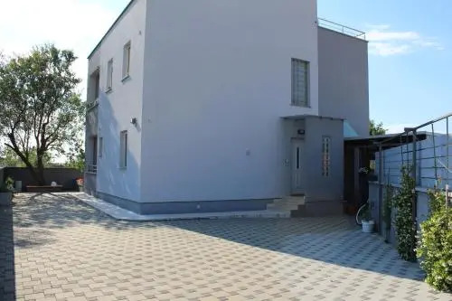 Apartments Greta & Ivona