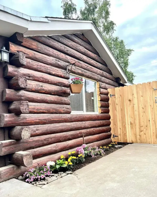 Log cabin in heart of Anchorage