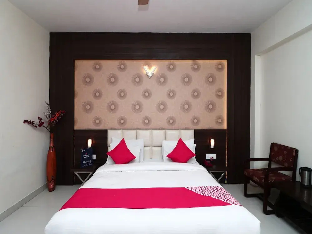 OYO 5189 Hotel East Lite